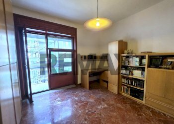 Camera / camera da letto - Four-room apartment via Vito Lembo
 
40, Salerno - photo 33