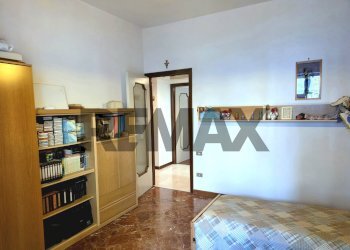 Camera / camera da letto - Four-room apartment via Vito Lembo
 
40, Salerno - photo 34