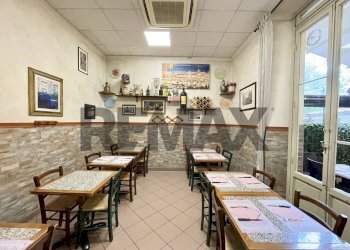 Sala da pranzo - Locale Commerciale Piazza San Jacopino
30-31R, Firenze - foto 12