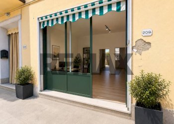 Terrazza - Commercial Premises Via XXIV MAGGIO
209/A, Lastra a Signa - photo 1