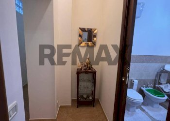 Hall / corridoio - Independent house Via Calatafimi
 
15, Melilli - photo 11