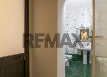 Bagno - Casa indipendente via Vittorio Emanuele III
 
182 -184, Canicattini Bagni - foto 31