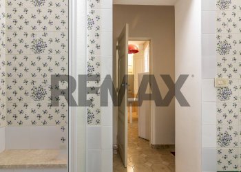 Bagno - Casa indipendente via Vittorio Emanuele III
 
182 -184, Canicattini Bagni - foto 33