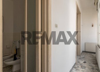 Hall / corridoio - Casa indipendente via Vittorio Emanuele III
 
182 -184, Canicattini Bagni - foto 38
