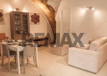 Sala da pranzo - Appartamento Via Saverio Landolina
 
8, Siracusa - foto 1