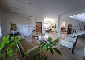 Soggiorno - Villa Località Feroni
 
snc, Sessa Aurunca - foto 2