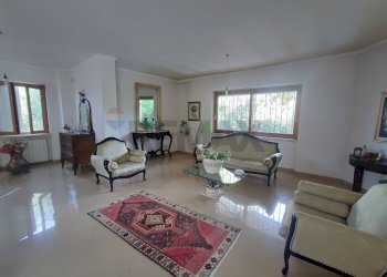 Soggiorno - Villa Località Feroni
 
snc, Sessa Aurunca - foto 4