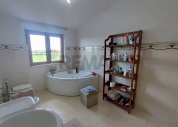 Bagno - Villa Località Feroni
 
snc, Sessa Aurunca - foto 43
