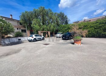 Edificio all\'aperto - Villa Località Feroni
 
snc, Sessa Aurunca - foto 86