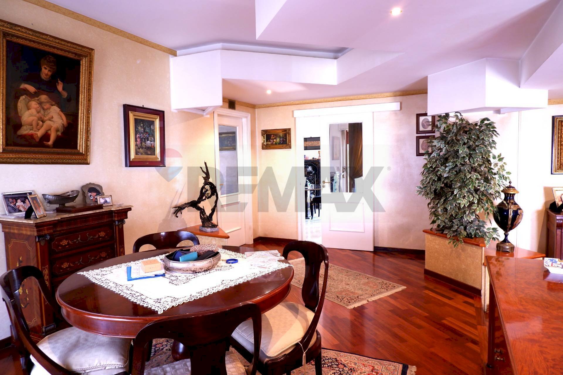 Sala da pranzo - Quadrilocale Via Petrarca
44, Caserta - foto 2