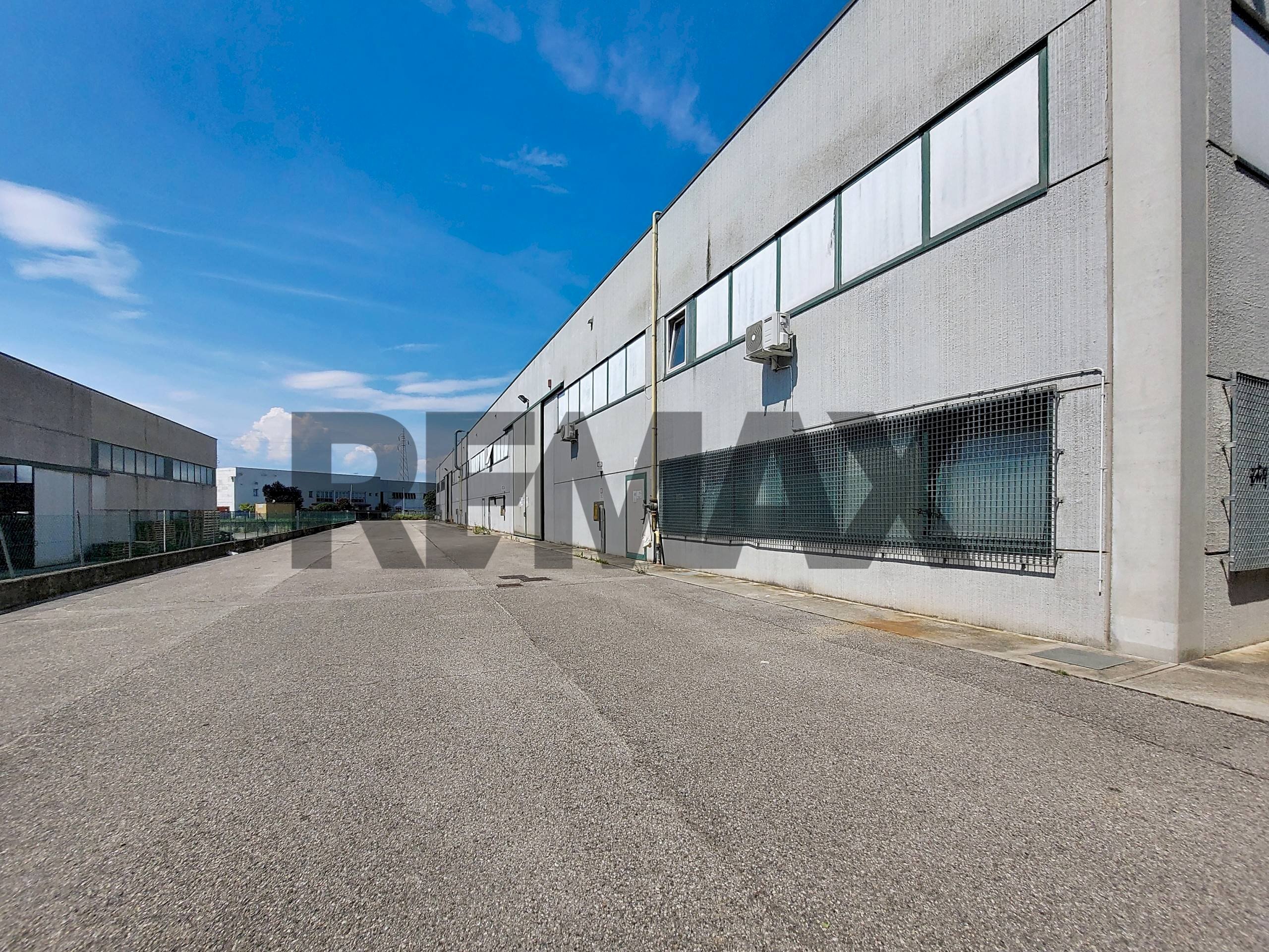 Edificio all\'aperto - Capannone Via dell'Economia
 
7, Castelfranco Veneto - foto 1