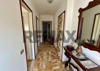 Hall / corridoio - Casa semi indipendente via  della Repubblica
 
30, Endine Gaiano - foto 8