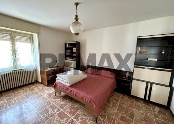 Camera / camera da letto - Casa semi indipendente via  della Repubblica
 
30, Endine Gaiano - foto 13