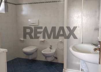 Bagno - Semi-detached house Via Musil
 
4, Cesiomaggiore - photo 16
