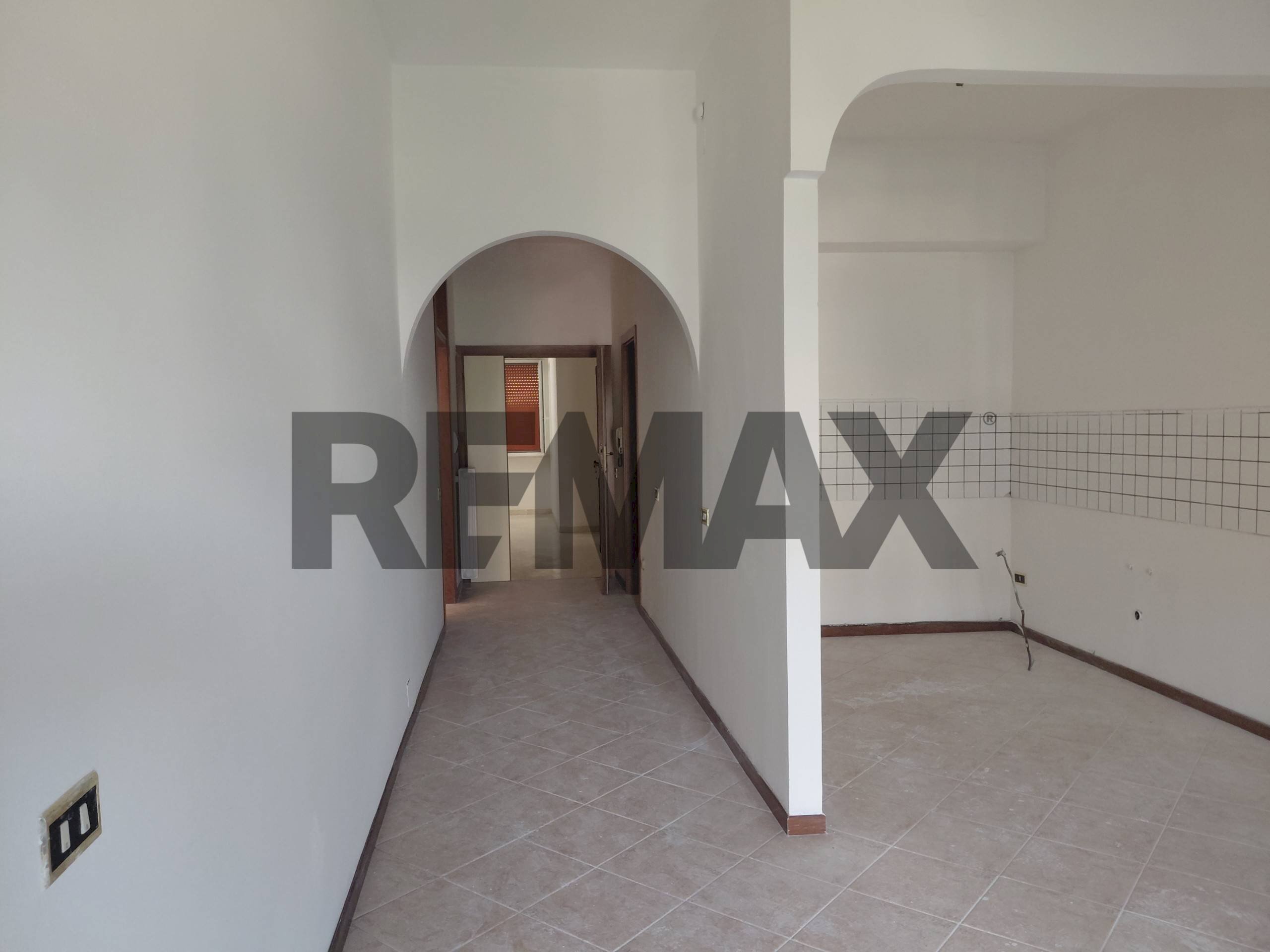 Hall / corridoio - Three-room apartment Via Matteotti
46, Gualdo Tadino - photo 3