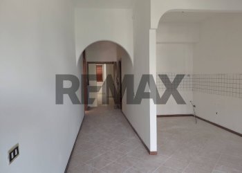 Hall / corridoio - Three-room apartment Via Matteotti
46, Gualdo Tadino - photo 3