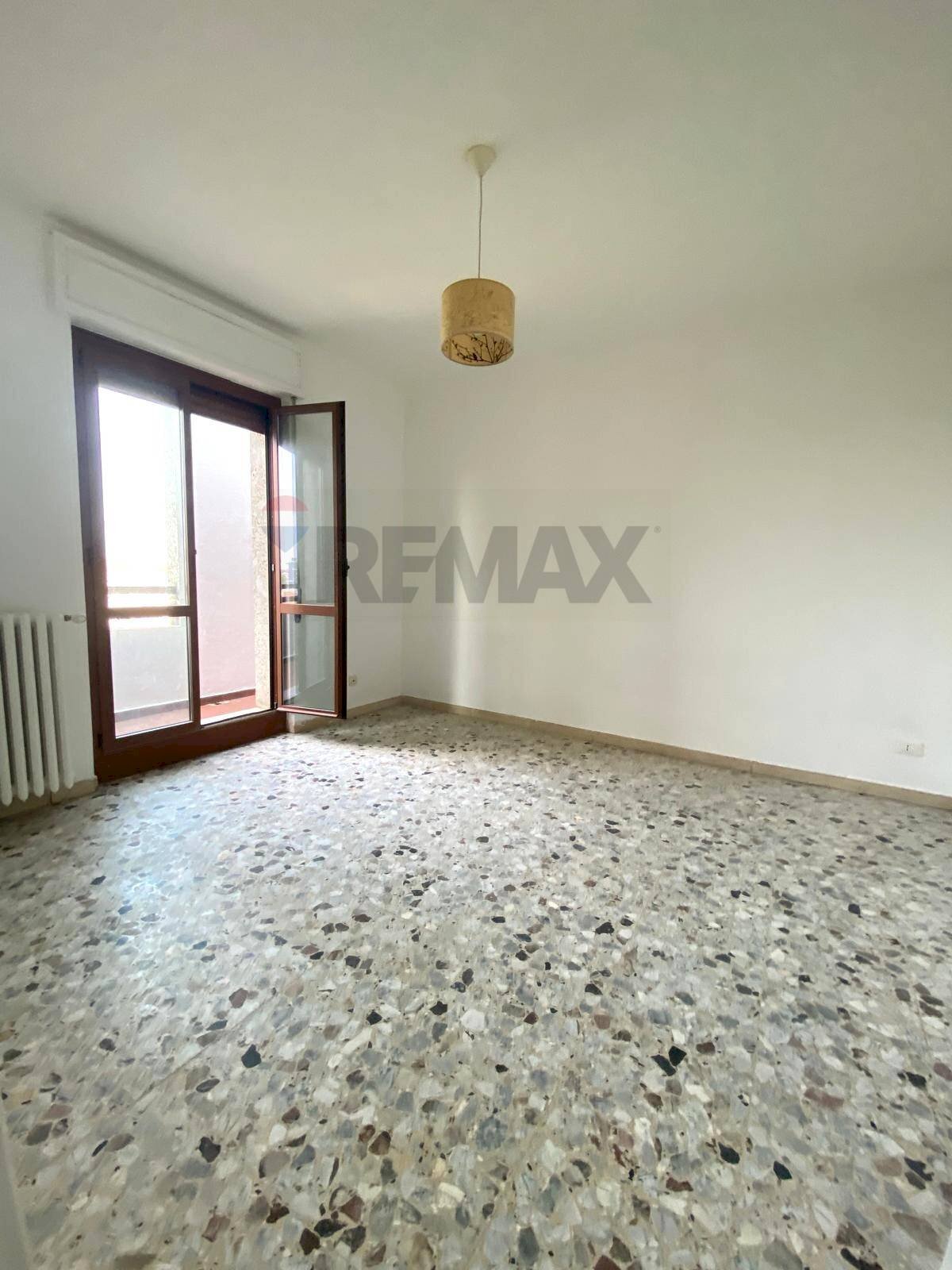 Stanza vuota - Two-room apartment Piazza Tirana
12, Milano - photo 2