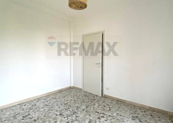 Stanza vuota - Two-room apartment Piazza Tirana
12, Milano - photo 3