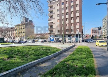 Edificio all\'aperto - Two-room apartment Piazza Tirana
12, Milano - photo 27