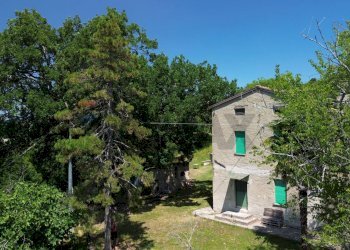 ESTERNO PALAZZINA - Casa indipendente LOCALITA RIVIANO
1, Varano de' Melegari - foto 6