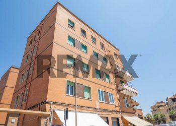 Edificio all\'aperto - Locale Commerciale Via Rutilio Namaziano
2a/2b, Roma - foto 21