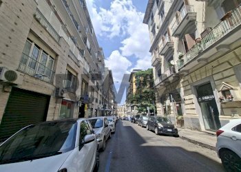Edificio all\'aperto - One-room apartment Via Torrione San Martino
 
51, Napoli - photo 3