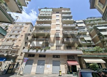 Edificio all\'aperto - One-room apartment Via Torrione San Martino
 
51, Napoli - photo 4