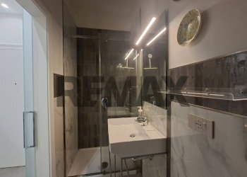 Bagno - One-room apartment Via Torrione San Martino
 
51, Napoli - photo 15