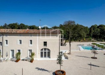 Foto 1 - Villa strada montagnoli
 
32, Volta Mantovana - photo 1