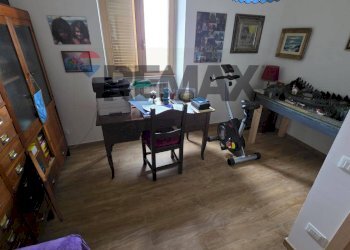 Camera / camera da letto - Trilocale via nuova per tremensuoli
19, Minturno - foto 12