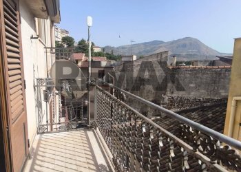 Balcone - Independent house via Milano
 
17, Montelepre - photo 10