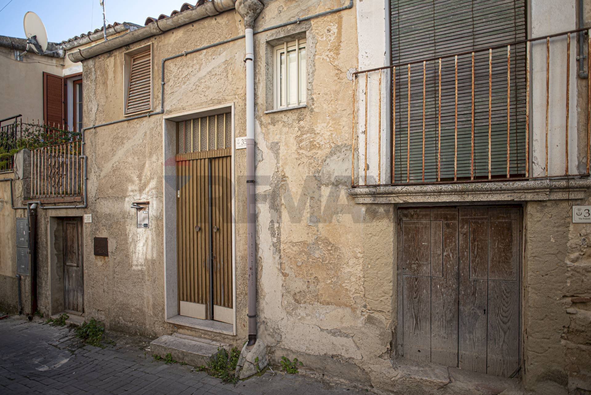 Edificio all\'aperto - Casa indipendente via Cairoli
 
34, Licodia Eubea - foto 1