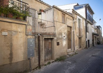 Edificio all\'aperto - Casa indipendente via Cairoli
 
34, Licodia Eubea - foto 2