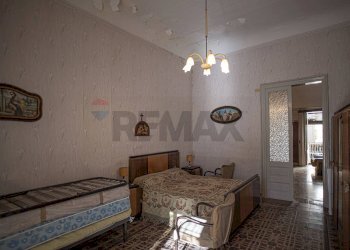 Camera / camera da letto - Casa indipendente via Cairoli
 
34, Licodia Eubea - foto 7