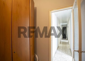 Hall / corridoio - Apartment Cortile Aquila
 
13, Lentini - photo 20