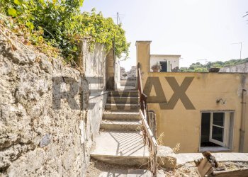 Scale - Apartment Cortile Aquila
 
13, Lentini - photo 26