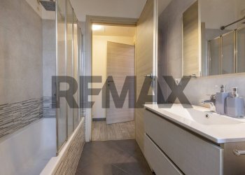 Bagno - Two-room apartment Via Marsala
 
12, Busto Arsizio - photo 16