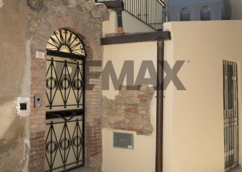 Edificio all\'aperto - Independent house Via Atene
 
9, Enna - photo 1