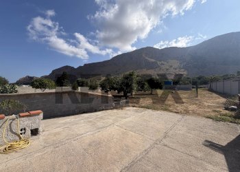 Vista delle montagne - Terreno agricolo Contrada Paternella
SNC, Terrasini - foto 1