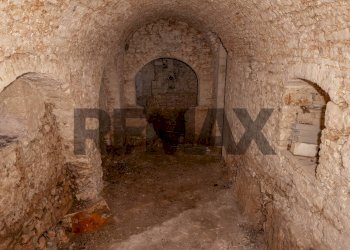 Cantina - Independent house Piazza Conte Giangirolamo
 
-, Alberobello - photo 64