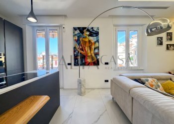 Foto 2 - Quadrilocale via peirogallo
 
29, Sanremo - foto 2