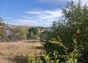 Vista delle montagne - Terreno edificabile Via Grazia Deledda
10, Siliqua - foto 4