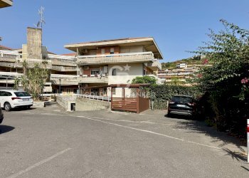 Foto 3 - Bilocale Via Vampolieri
 
50, Aci Castello - foto 3