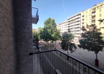 Balcone - Bilocale piazza Sant'Agostino, 4, Milano (zona San Vittore) - foto 12