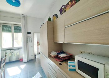 Camera da letto - Bilocale piazza Sant'Agostino, 4, Milano (zona San Vittore) - foto 20