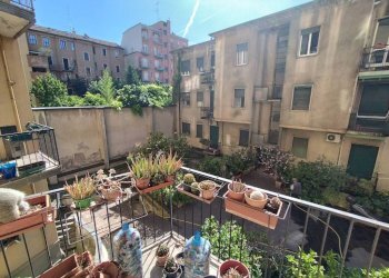 Balcone - Bilocale piazza Sant'Agostino, 4, Milano (zona San Vittore) - foto 25