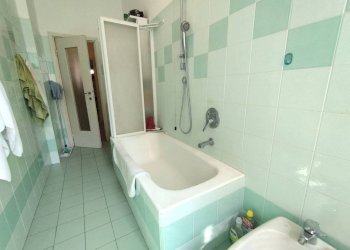 Bagno - Bilocale piazza Sant'Agostino, 4, Milano (zona San Vittore) - foto 27
