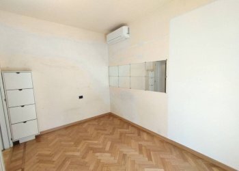 Camera da letto - Three-room apartment via Principe Eugenio, 20, Milano - photo 23