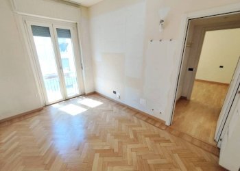 Camera da letto - Three-room apartment via Principe Eugenio, 20, Milano - photo 29