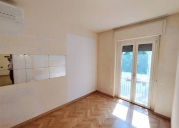 Camera da letto - Three-room apartment via Principe Eugenio, 20, Milano - photo 30